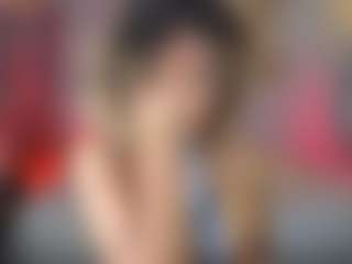Elisse Cinnamon's Live Sex Cam Show