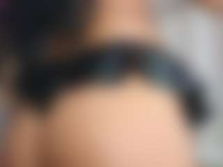 Elisse Cinnamon's Live Sex Cam Show