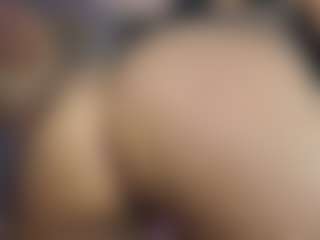 Elisse Cinnamon's Live Sex Cam Show