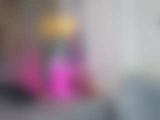Elisse Cinnamon's Live Sex Cam Show