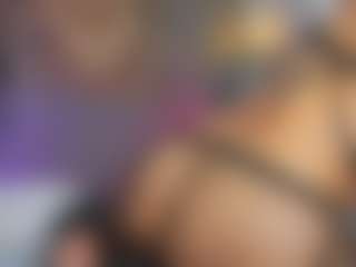Elisse Cinnamon's Live Sex Cam Show