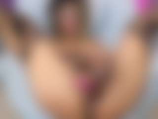 Elisse Cinnamon's Live Sex Cam Show