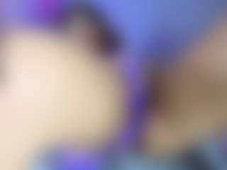 Elisse Cinnamon's Live Sex Cam Show