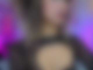 Live cam show with Elisse Cinnamon - Latina Petite on livesuperchat.net | colombia