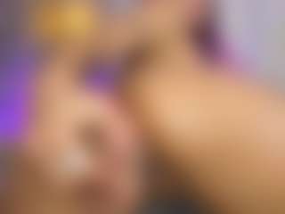 Elisse Cinnamon's Live Sex Cam Show