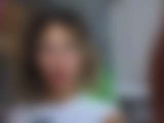 Show live cam dengan Elisse Cinnamon - Gagging di Camsoda