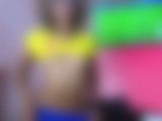 Elisse Cinnamon's Live Sex Cam Show