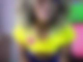 Elisse Cinnamon's Live Sex Cam Show
