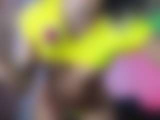 Elisse Cinnamon's Live Sex Cam Show