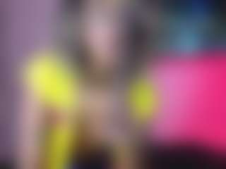 Elisse Cinnamon's Live Sex Cam Show