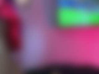 Elisse Cinnamon's Live Sex Cam Show