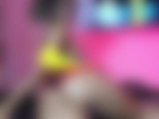 Elisse Cinnamon's Live Sex Cam Show
