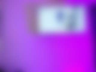 Live cam show with Elisse Cinnamon - Roll on AdultVida.com