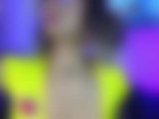 Live cam show with Elisse Cinnamon - Short on CamwithHer