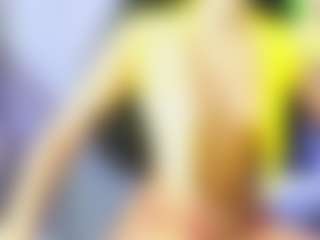 Elisse Cinnamon's Live Sex Cam Show