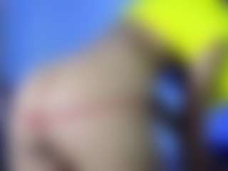 Elisse Cinnamon's Live Sex Cam Show