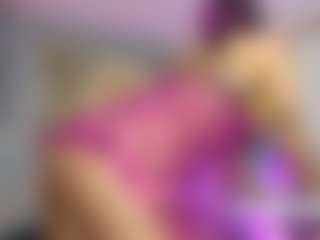 Elisse Cinnamon's Live Sex Cam Show