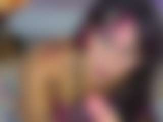 Elisse Cinnamon's Live Sex Cam Show