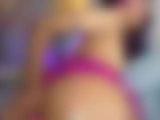 Elisse Cinnamon's Live Sex Cam Show