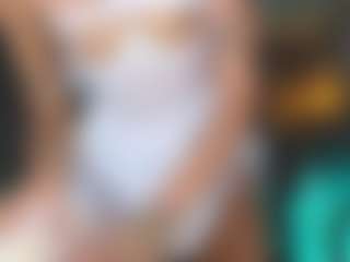 Elisse Cinnamon's Live Sex Cam Show