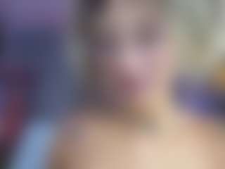Elisse Cinnamon's Live Sex Cam Show
