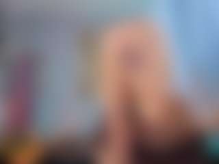 Elisse Cinnamon's Live Sex Cam Show