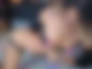Elisse Cinnamon's Live Sex Cam Show