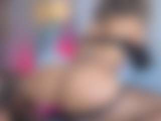 Elisse Cinnamon's Live Sex Cam Show