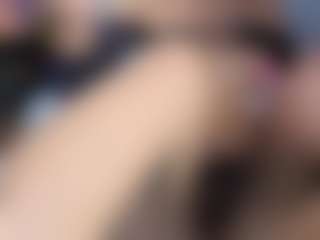 Elisse Cinnamon's Live Sex Cam Show