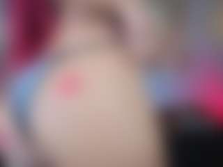 Elisse Cinnamon's Live Sex Cam Show