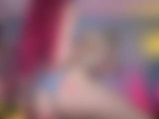 Elisse Cinnamon's Live Sex Cam Show