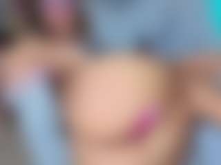 Elisse Cinnamon's Live Sex Cam Show