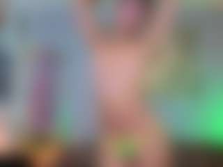 Elisse Cinnamon's Live Sex Cam Show