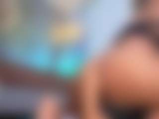 Live cam show with Elisse Cinnamon - Squirt Latina on Dare Cams | colombia