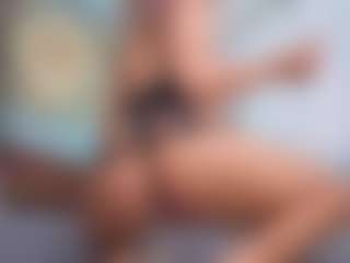 Elisse Cinnamon's Live Sex Cam Show