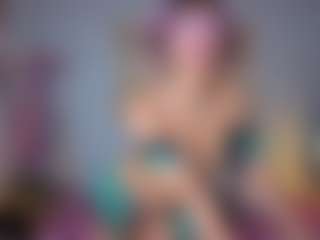 Elisse Cinnamon's Live Sex Cam Show