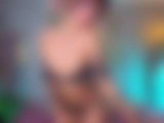 Elisse Cinnamon's Live Sex Cam Show