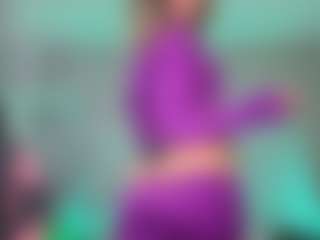 Elisse Cinnamon's Live Sex Cam Show