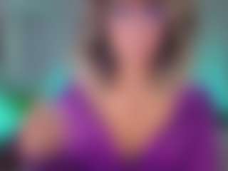 Elisse Cinnamon's Live Sex Cam Show