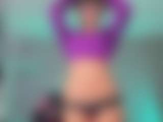 Elisse Cinnamon's Live Sex Cam Show