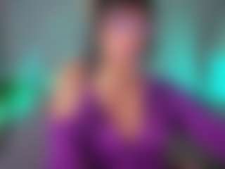 Elisse Cinnamon's Live Sex Cam Show
