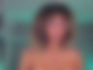 Elisse Cinnamon's Live Sex Cam Show