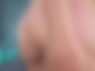 Elisse Cinnamon's Live Sex Cam Show