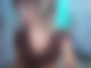 Elisse Cinnamon's Live Sex Cam Show
