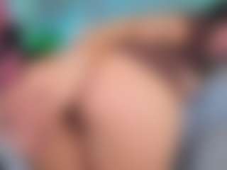 Elisse Cinnamon's Live Sex Cam Show