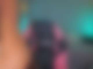 Elisse Cinnamon's Live Sex Cam Show