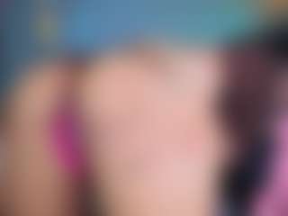 Elisse Cinnamon's Live Sex Cam Show