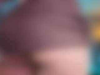 Elisse Cinnamon's Live Sex Cam Show