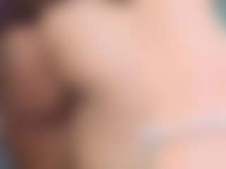 Elisse Cinnamon's Live Sex Cam Show