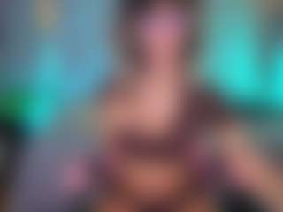 Elisse Cinnamon's Live Sex Cam Show